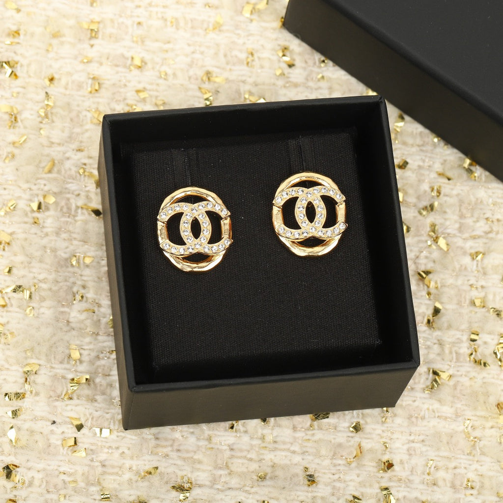 CHANEL - earrings