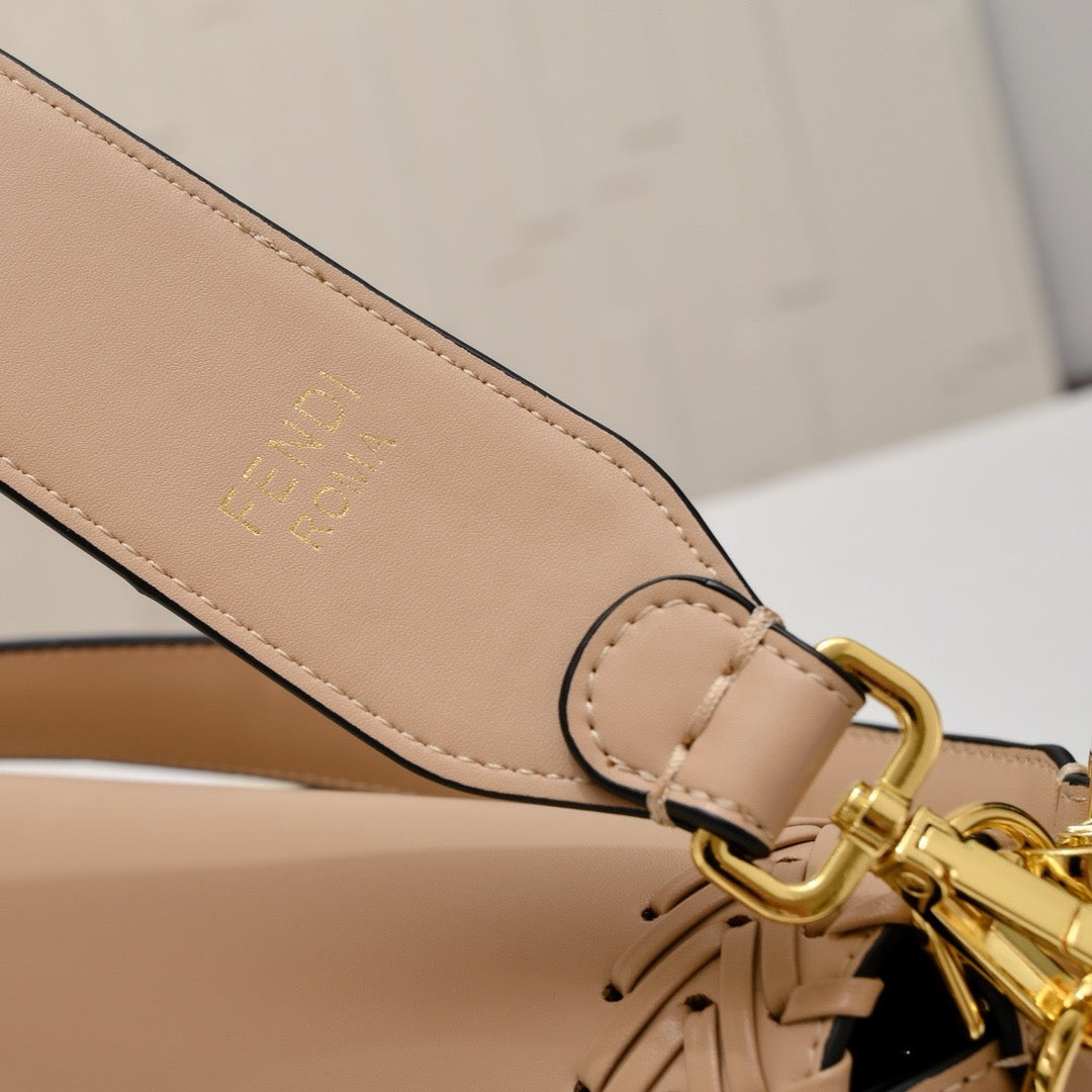 FENDI - 22 Boslo caslico mediano