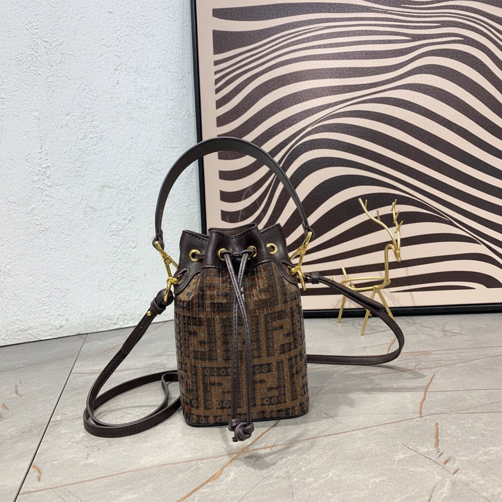 FENDI - Mon Tresor Bucket Bag