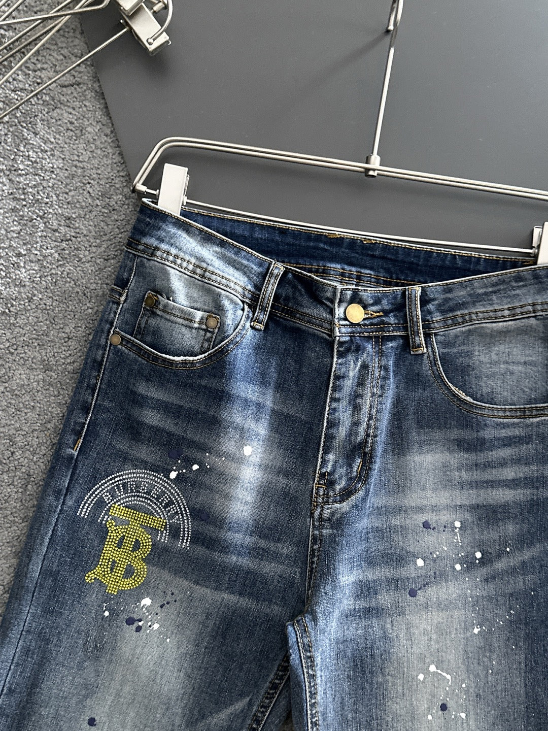 BURBERRY - Jeans