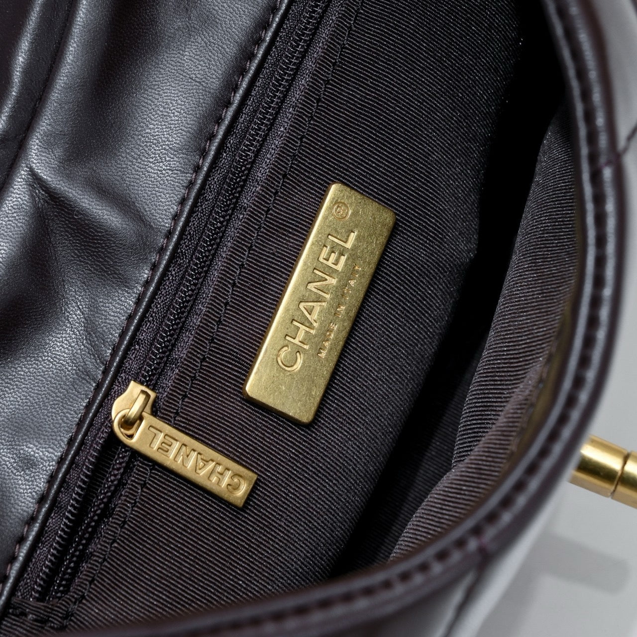 CHANEL - 2024 19 Flap Hobo