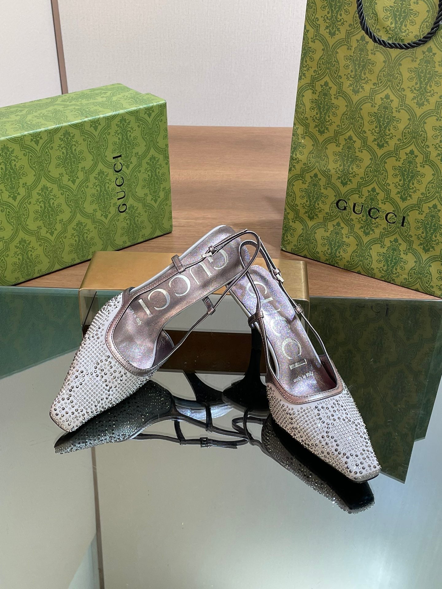 GUCCI - Crystal Slingback Pump