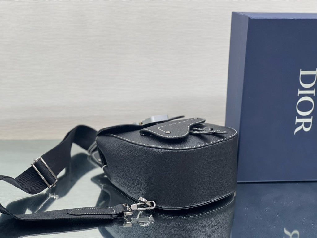 DIOR - Men’s Oblique bag