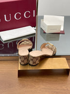 GUCCI - Canvas Mid-Heel
