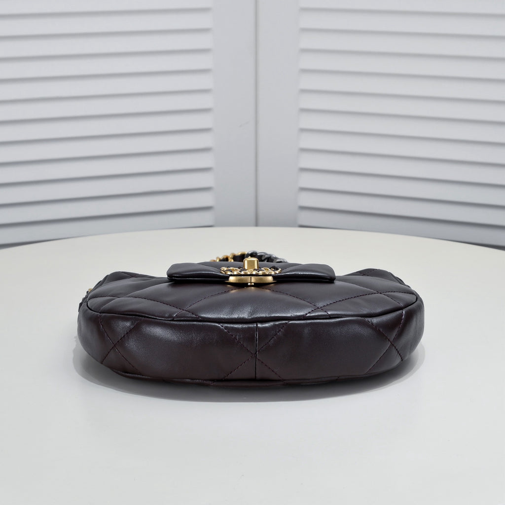 CHANEL - 2024 19 Flap Hobo