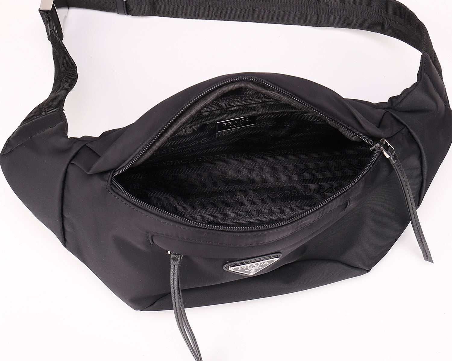 PRADA - Belt bag