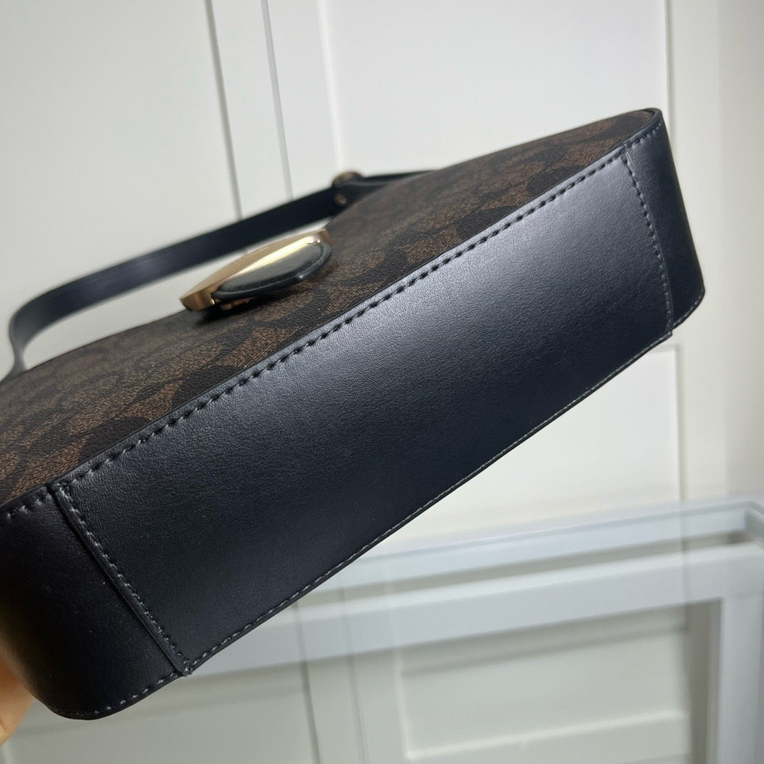 COACH - Eliza Shoulder Bag