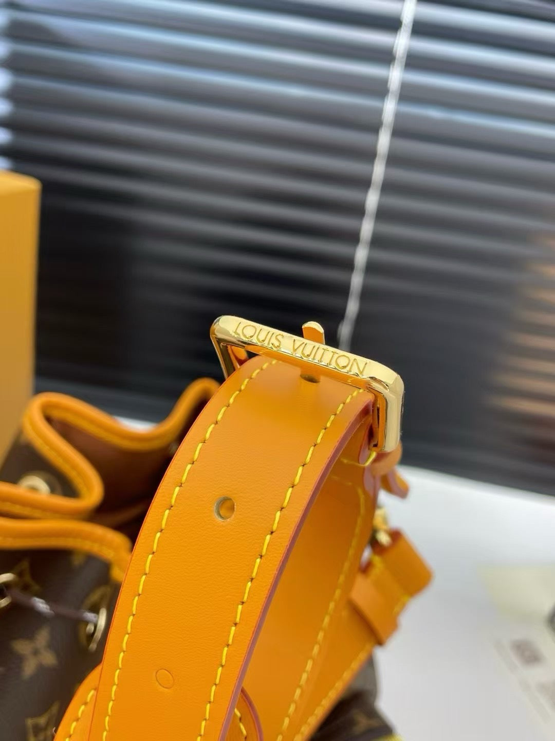 LOUIS VUITTON- Noé Cargo