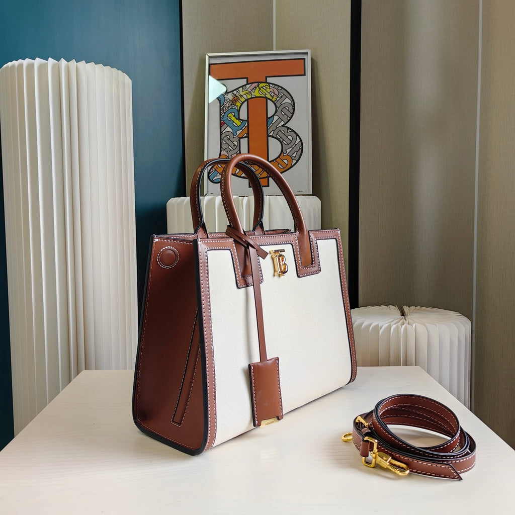BURBERRY - Mini tote bag