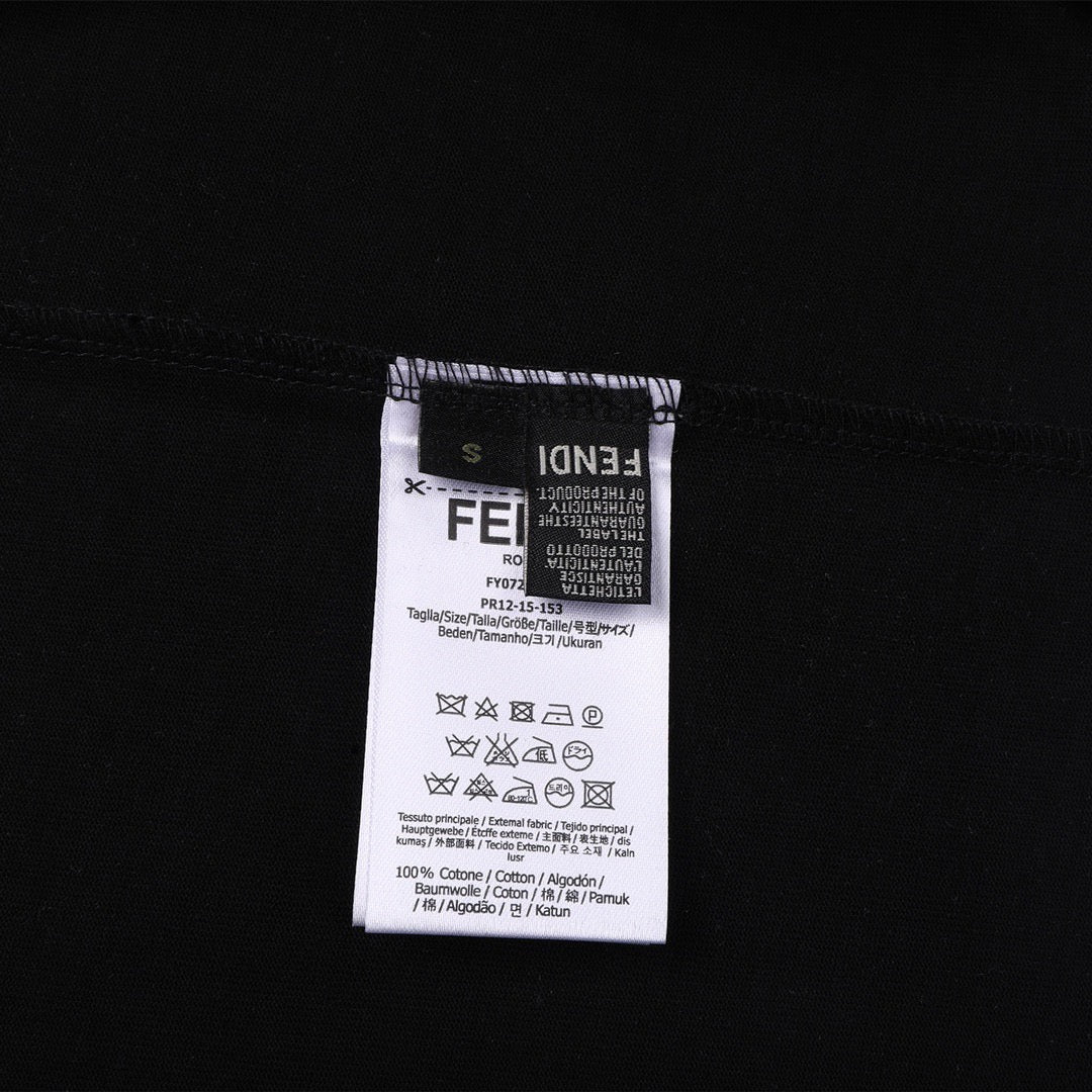 FENDI - T-shirt