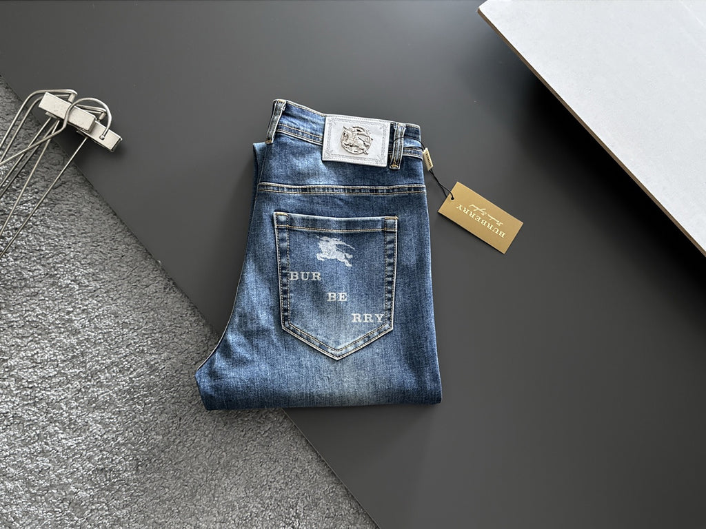 BURBERRY - Jeans