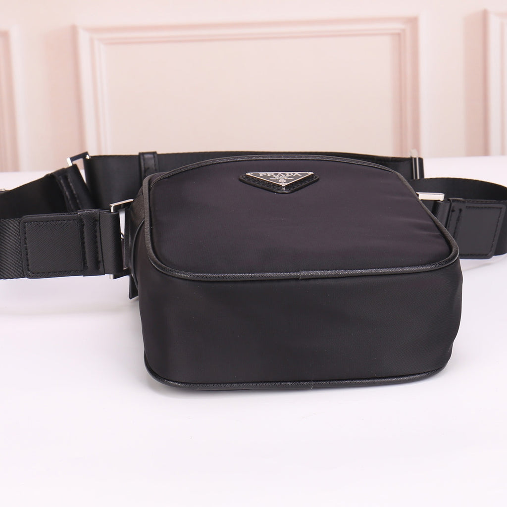 PRADA - Men’s bag