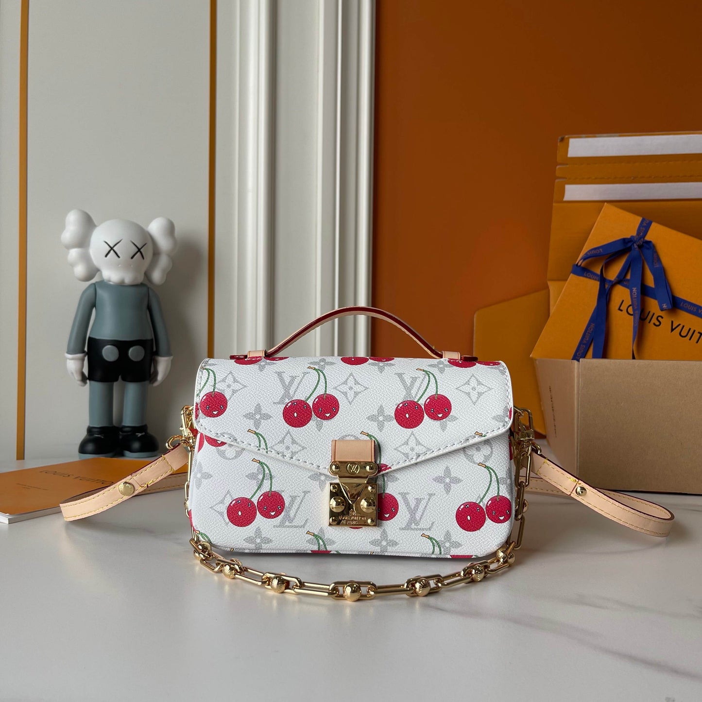 LOUIS VUITTON- LV x TM Pochette Métis East West