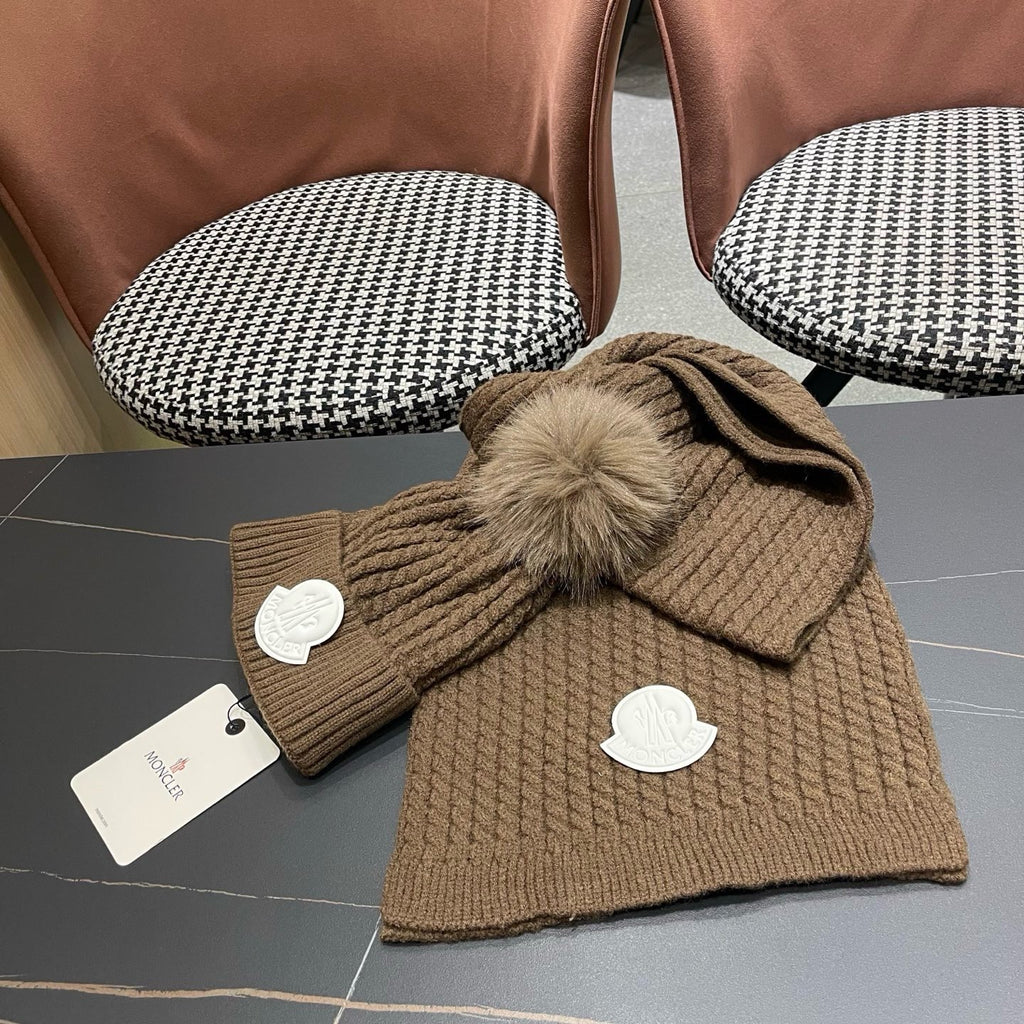 MONCLER -  Two-piece set of cashmere