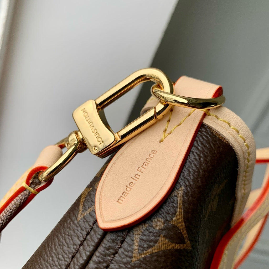 LOUIS VITTON - Neverfull BB
