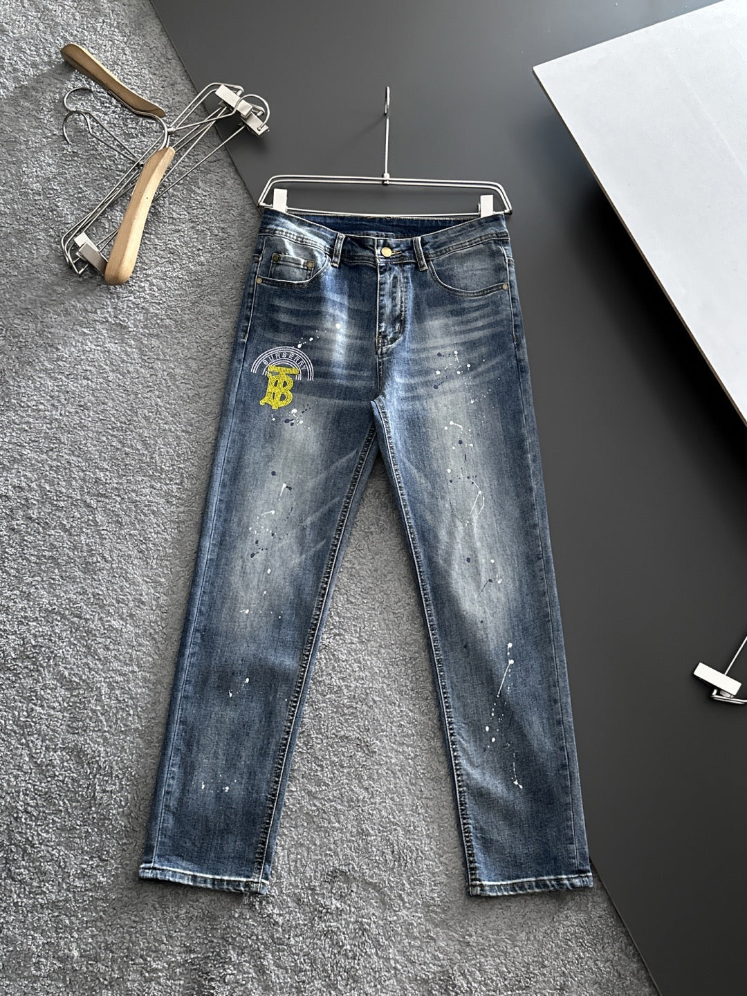 BURBERRY - Jeans