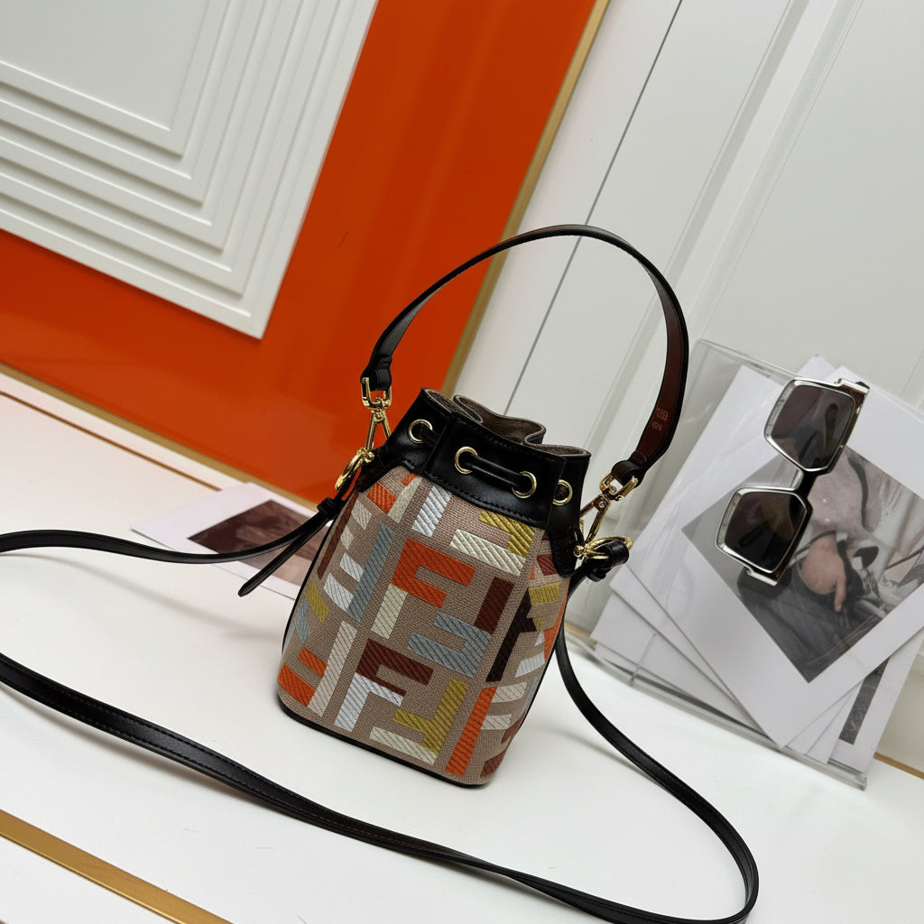 FENDI - Mon Tresor Bucket Bag