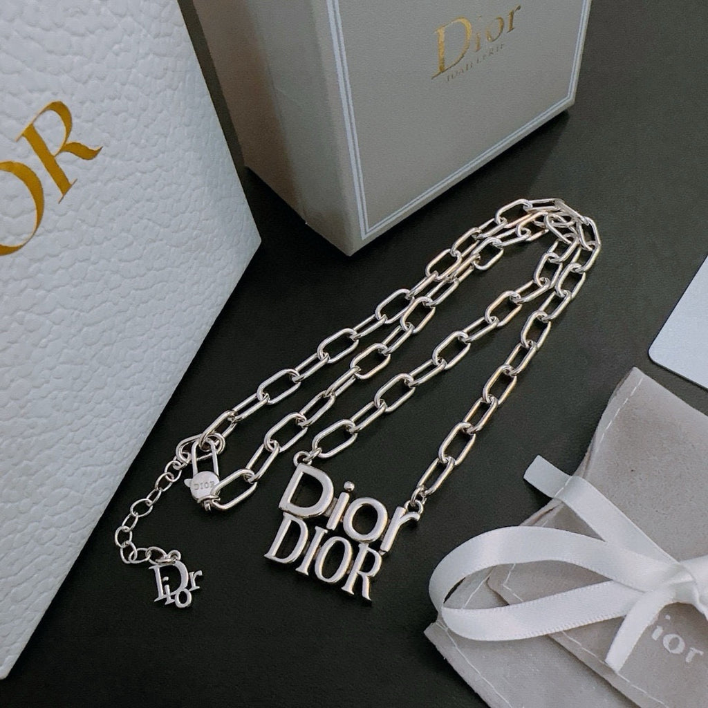 DIOR - Oblique Pendant Necklace