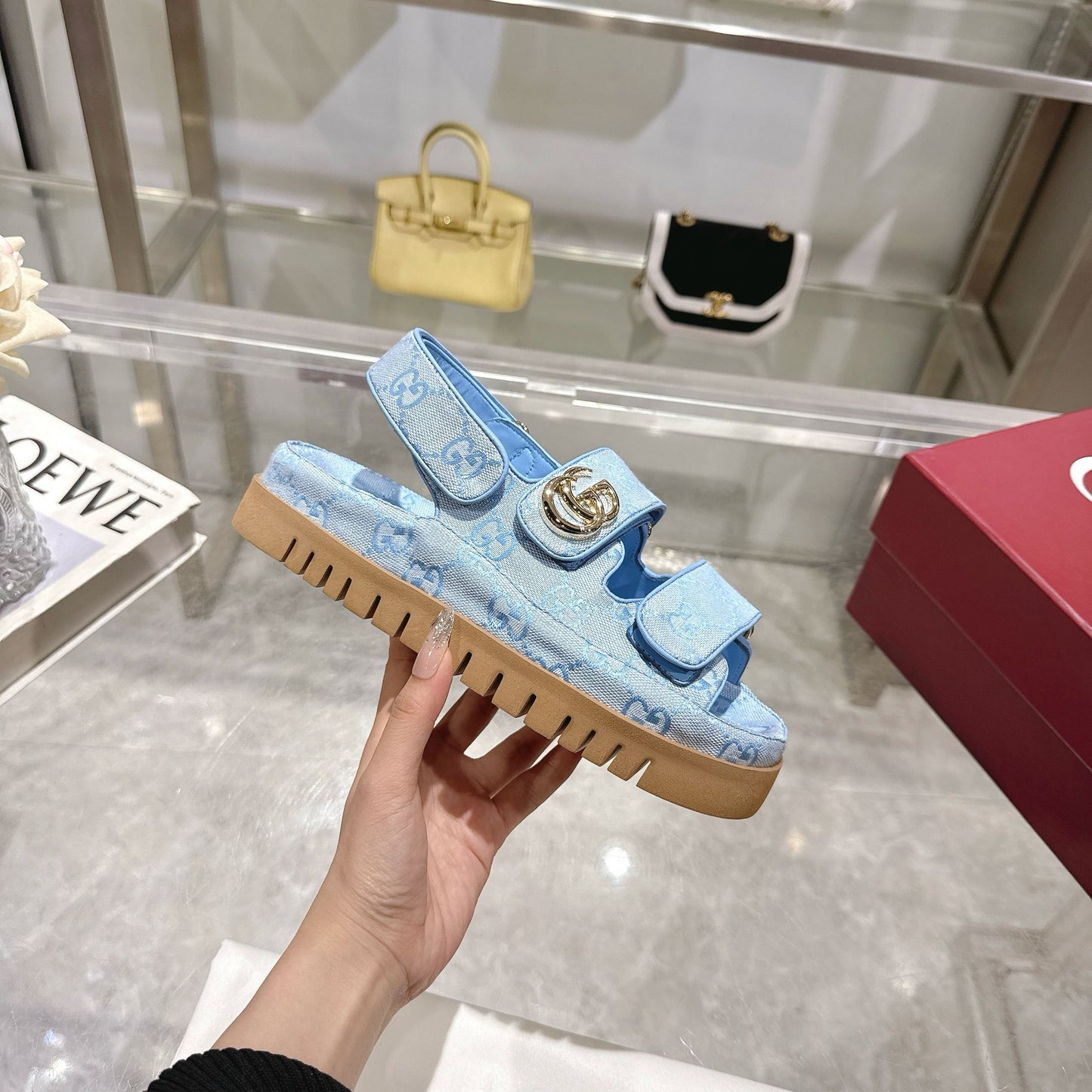 GUCCI - WOMEN'S SANDAL WITH DOUBLE G