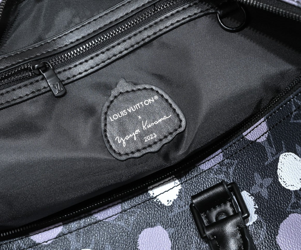 LOUIS VUITTON - LV x Yayoi Kusama Keepall Bandouliere