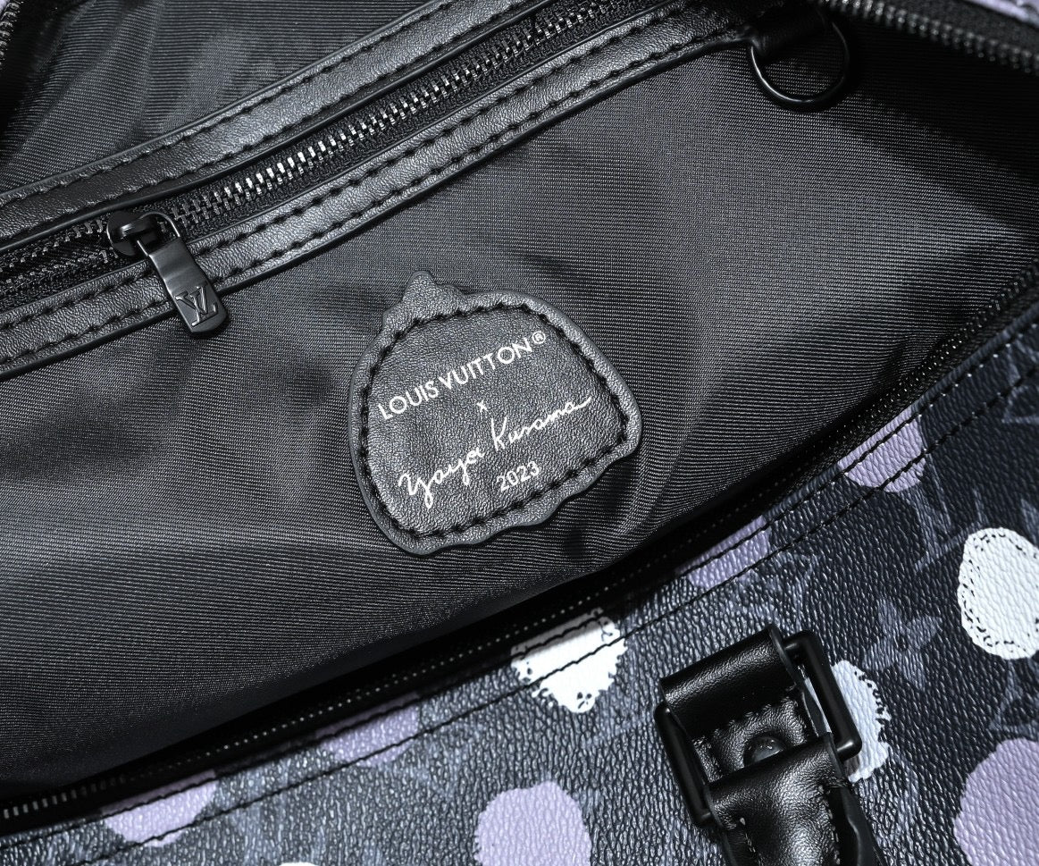 LOUIS VUITTON - LV x Yayoi Kusama Keepall Bandouliere