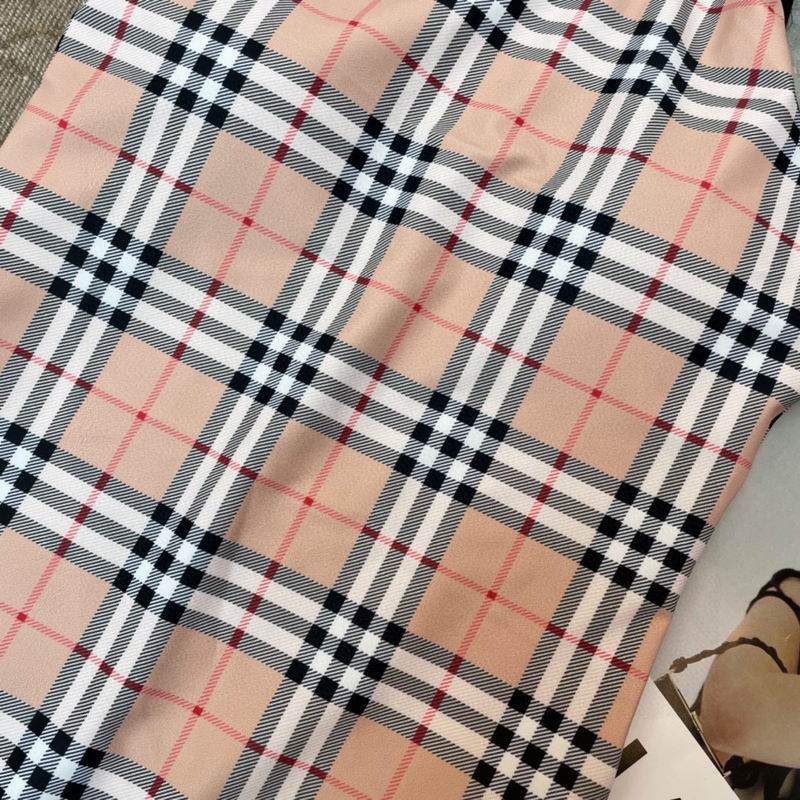 BURBERRY - Women's Tb Monogram Print