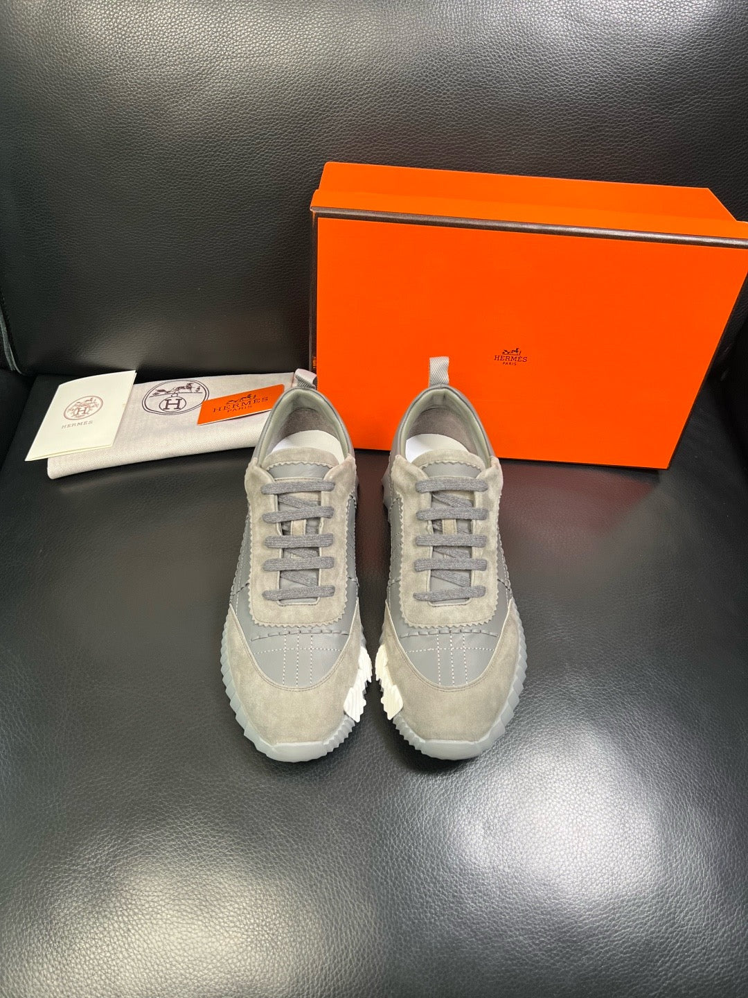 HERMES- Bouncing sneakers