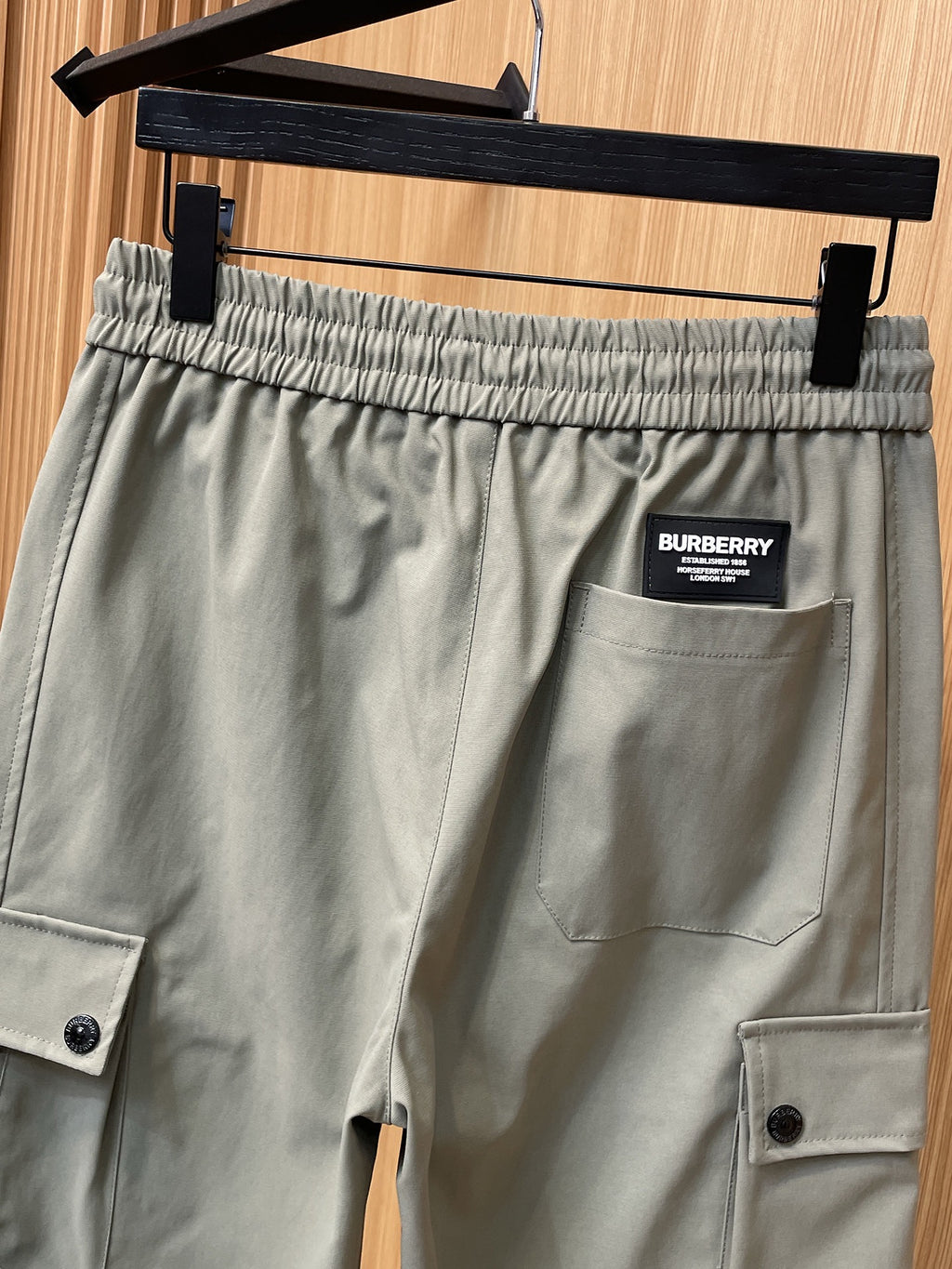 BURBERRY - Cargo Trousers