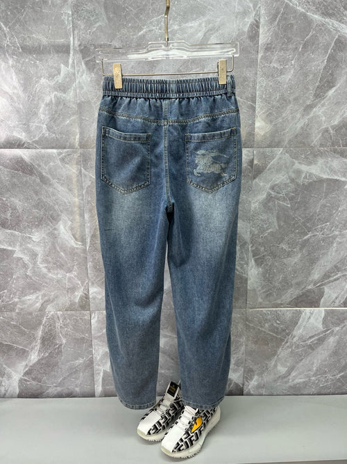 BURBERRY - Jeans