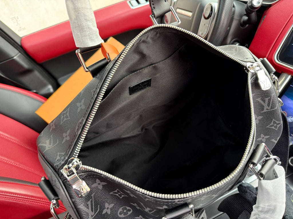 LOUIS VUITTON- Men’s keepall Bandoulière 35 bag