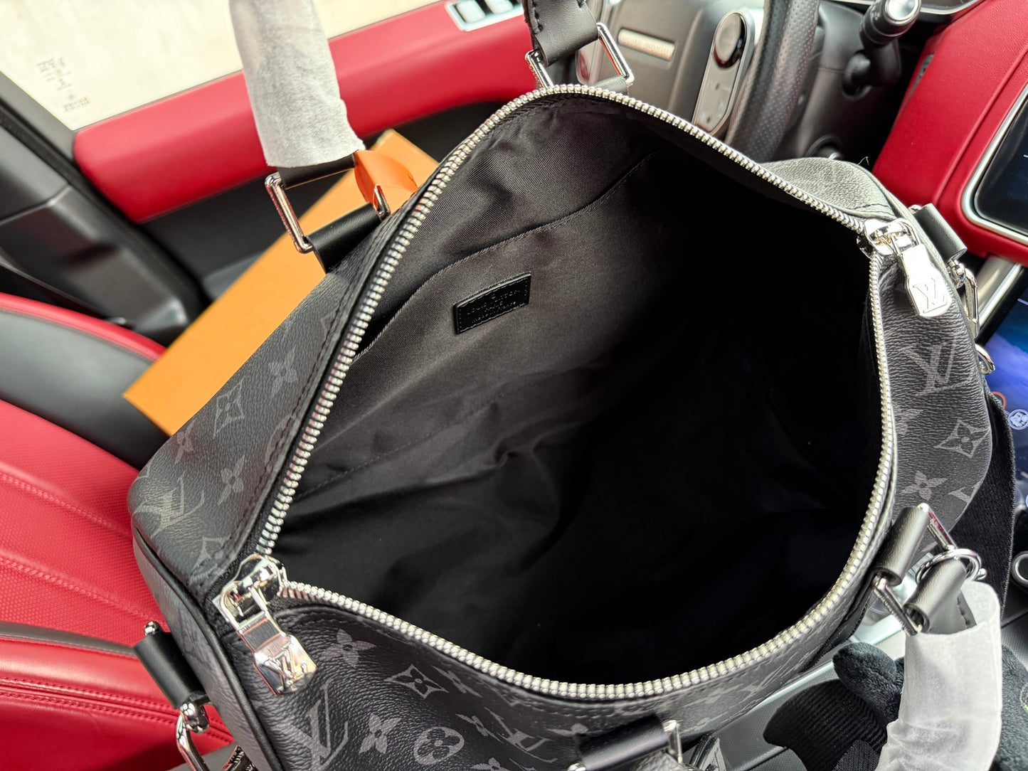 LOUIS VUITTON- Men’s keepall Bandoulière 35 bag