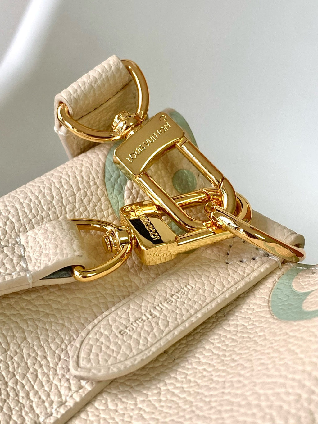 LOUIS VUITTON- NéoNoé MM