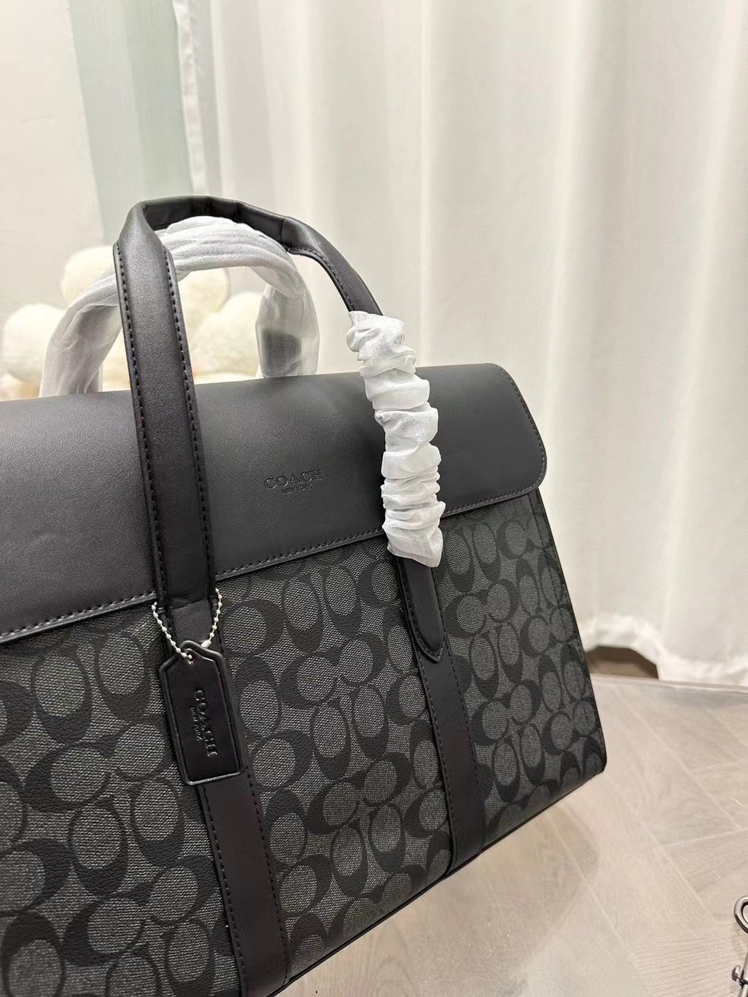 COACH - Men’s Cashmere muffler bag