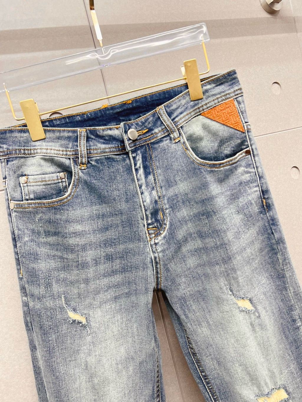 BURBERRY - Jeans