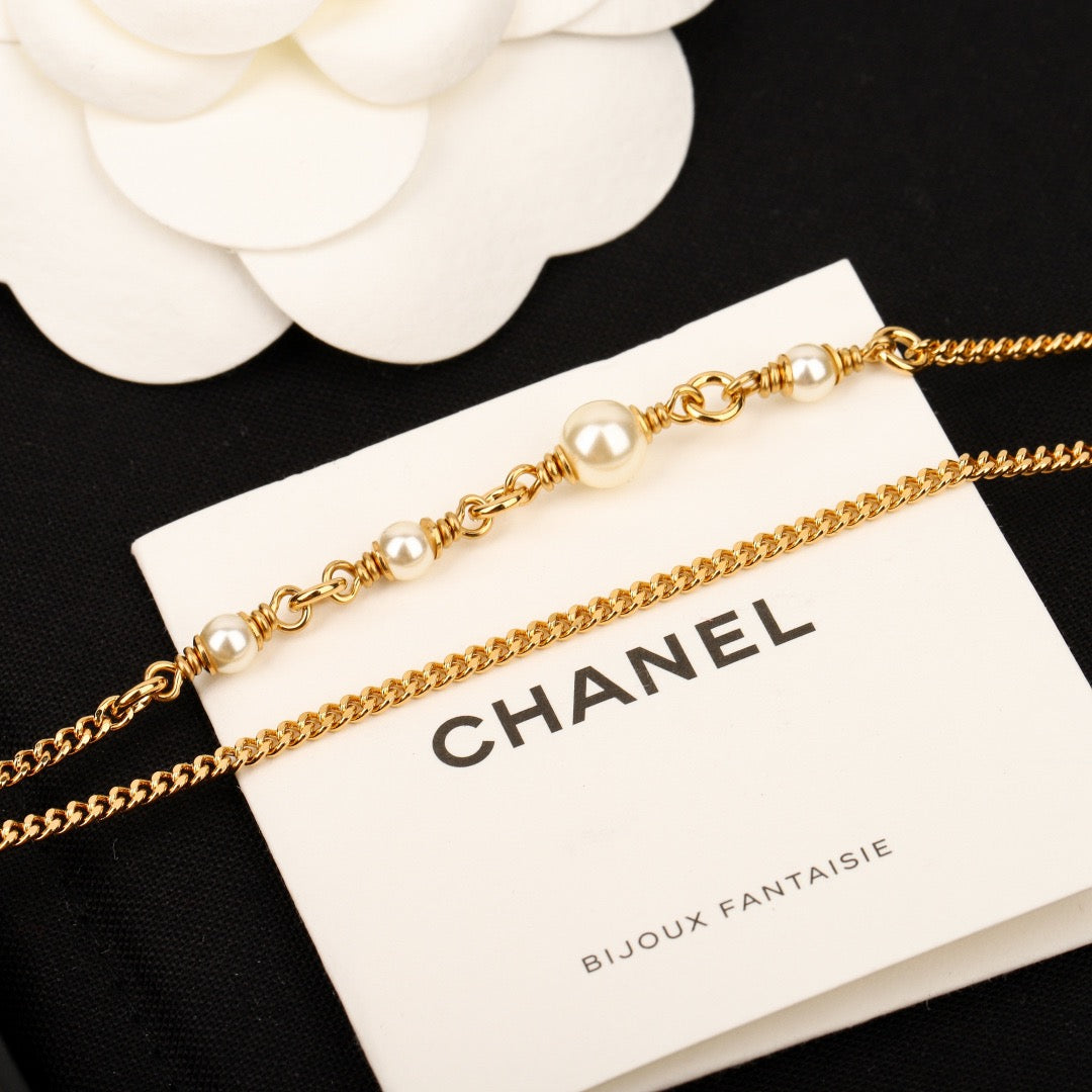 CHANEL - Crystal Necklace