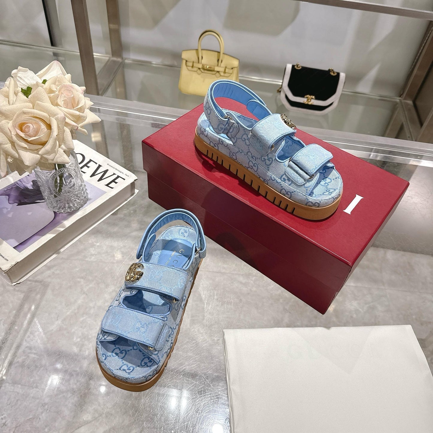 GUCCI - WOMEN'S SANDAL WITH DOUBLE G