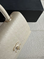 CHANEL - Coco handle