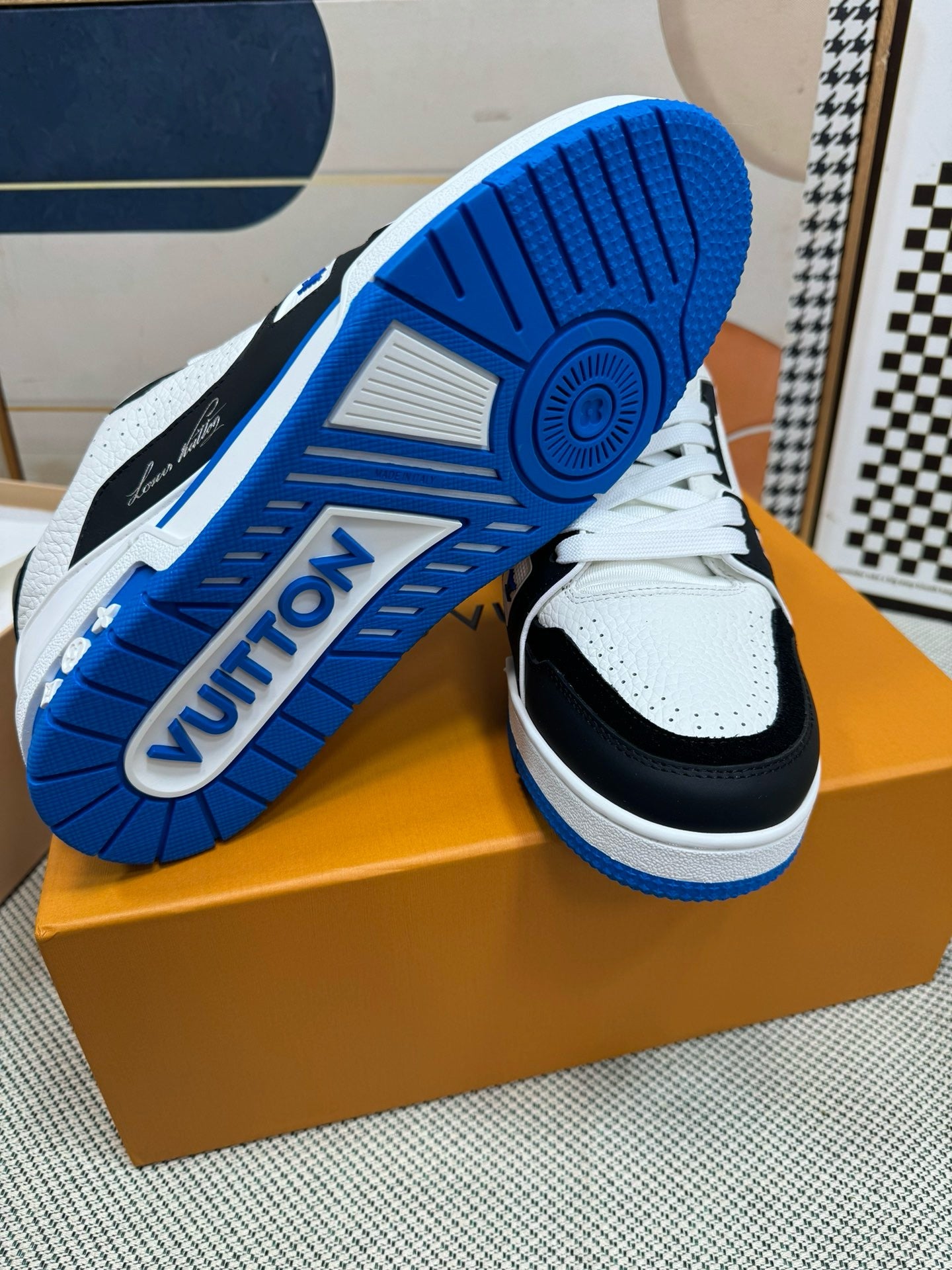 LOUIS VUITTON - Trainer Sneaker