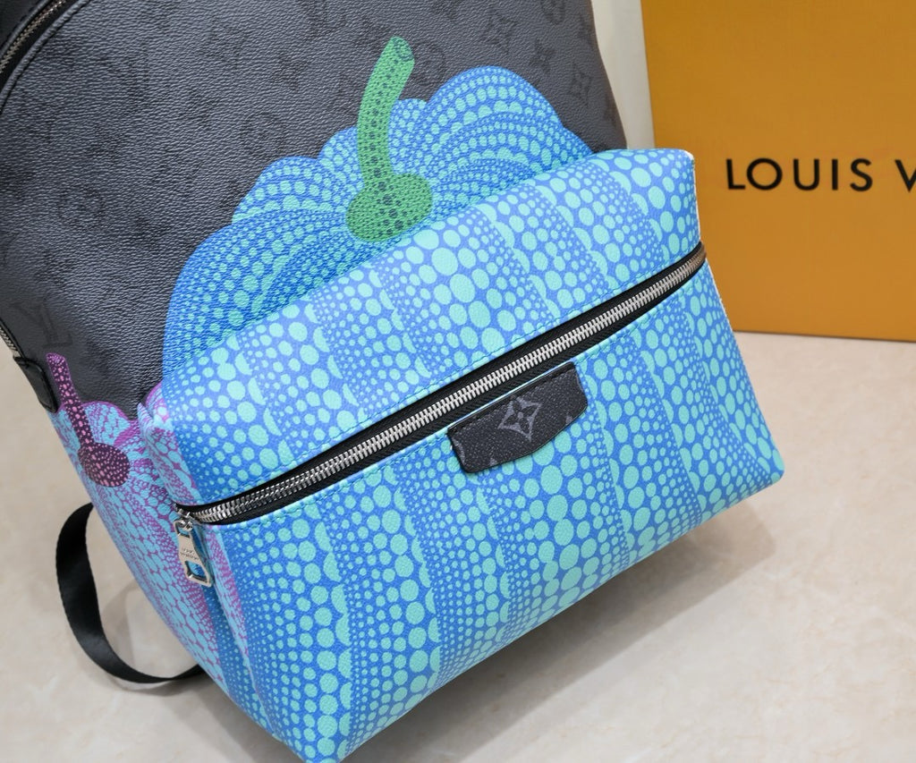 LOUIS VUITTON - LV x YK Discovery Backpack