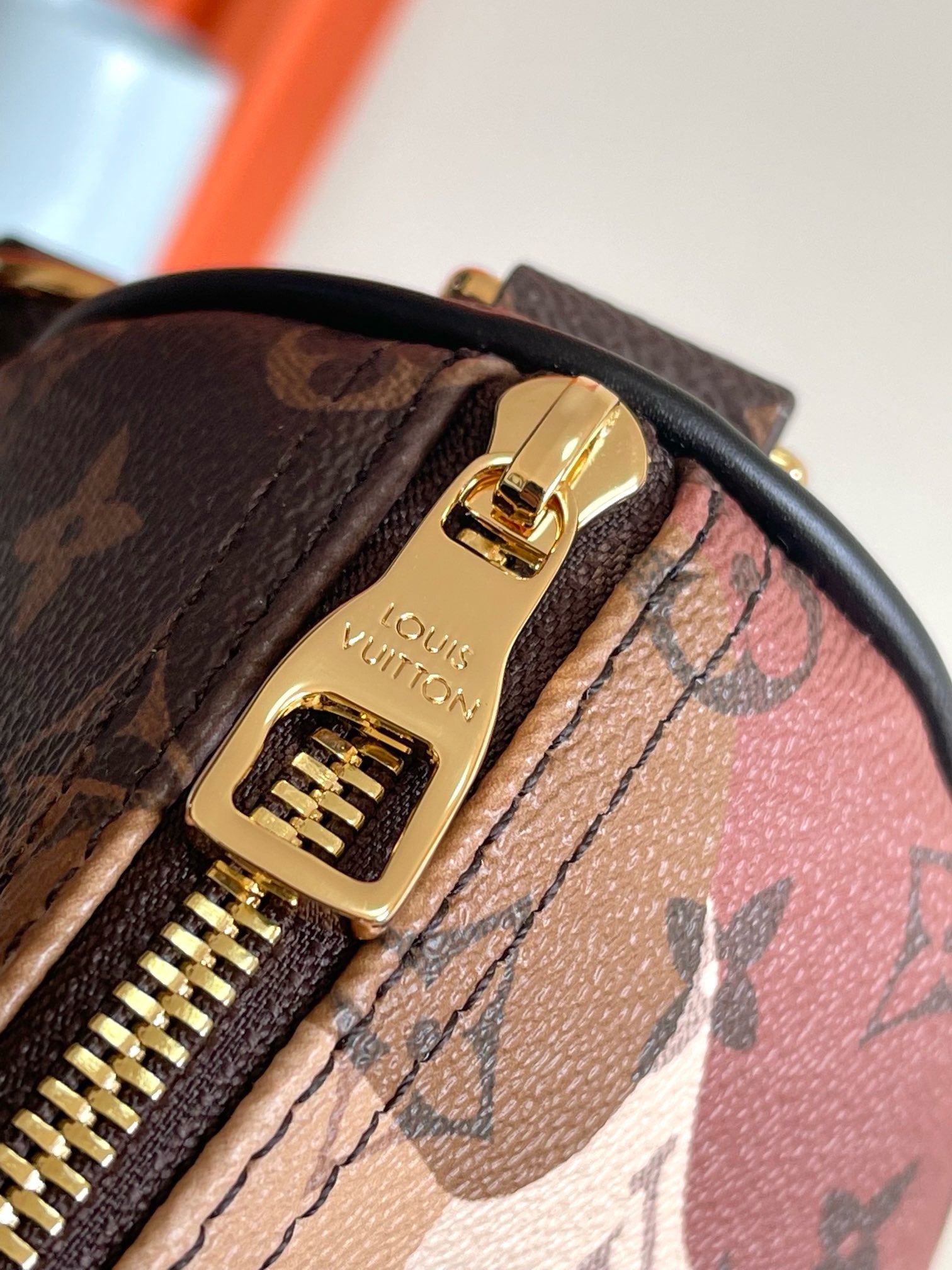 LOUIS VUITTON - Monogram Portrait Keepall Bandouliere 25 Brown