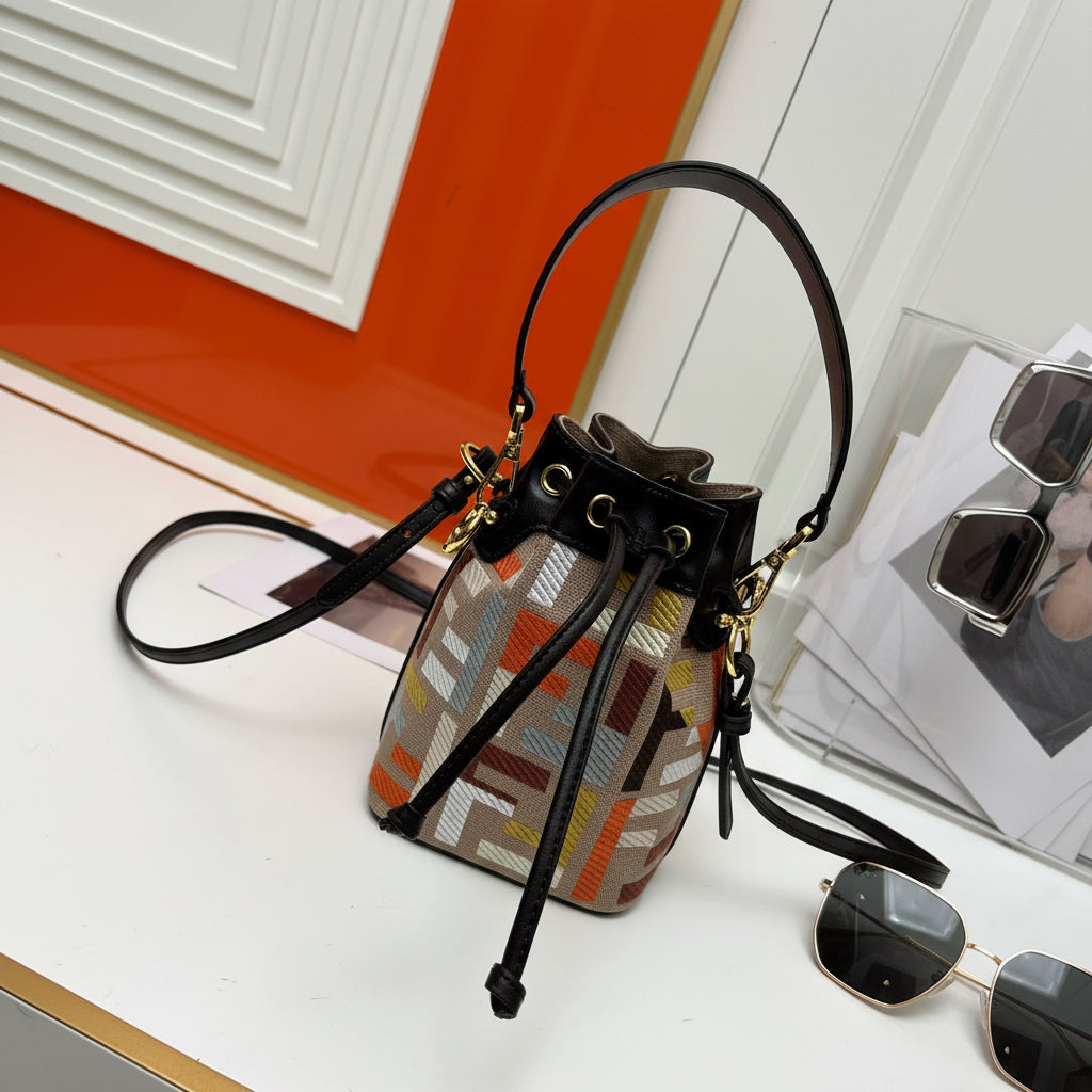 FENDI - Mon Tresor Bucket Bag