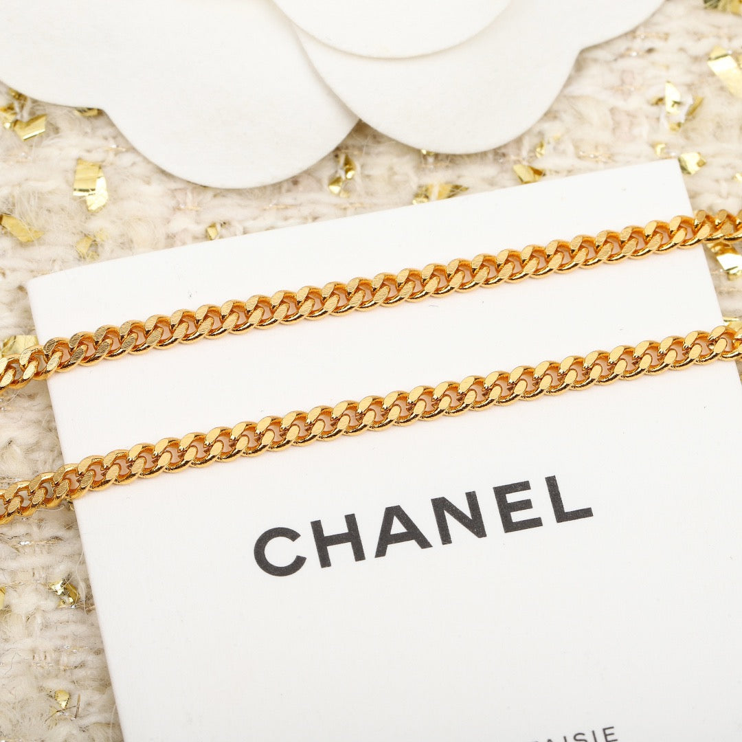 CHANEL - Crystal Necklace