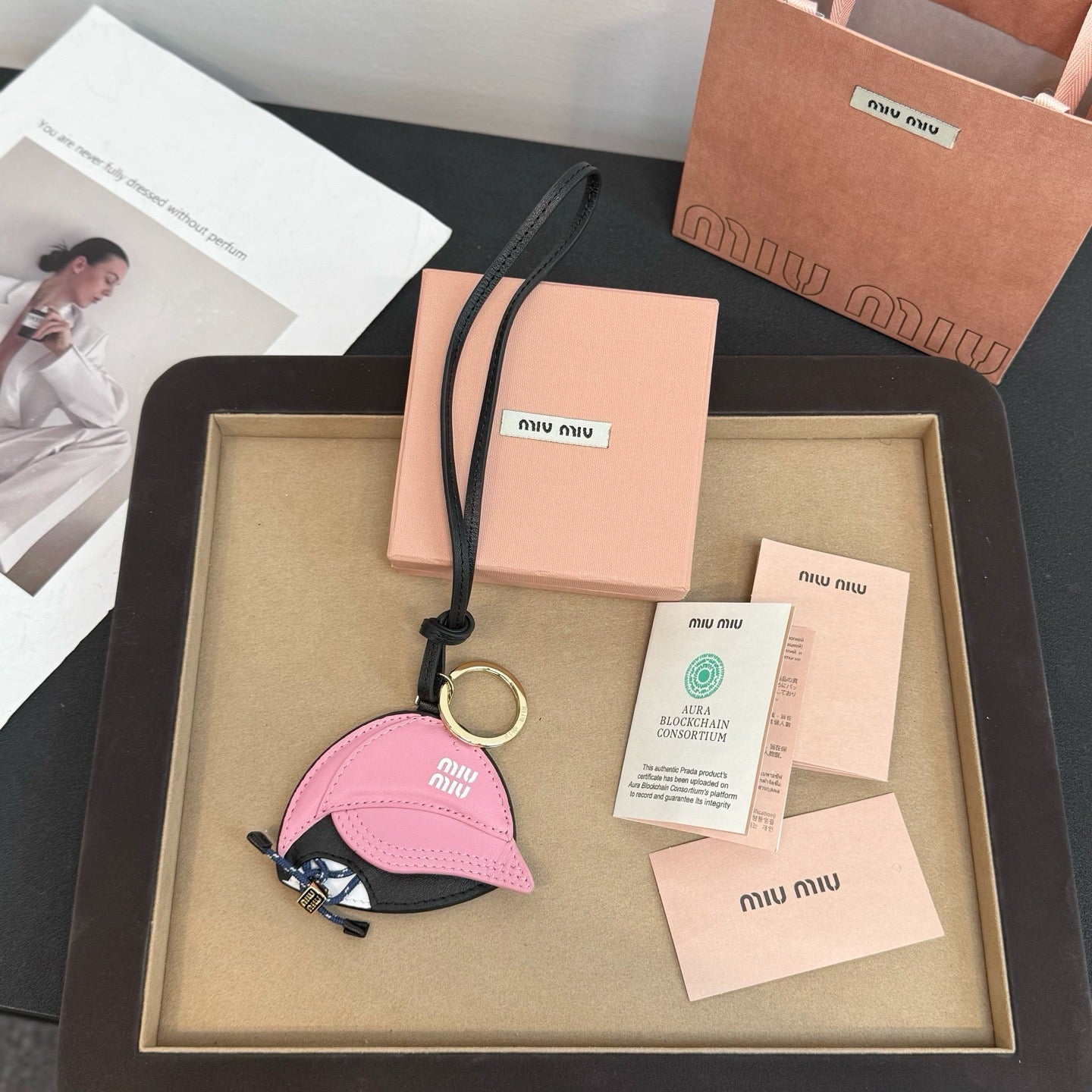 MIU MIU - leather key ring trick