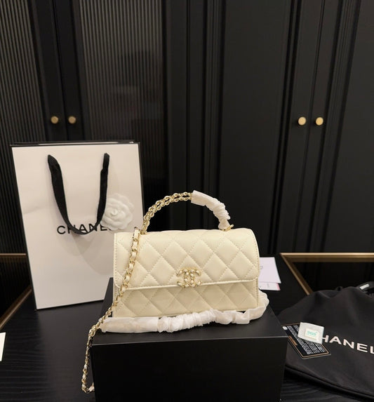 CHANEL - 23p Kelly