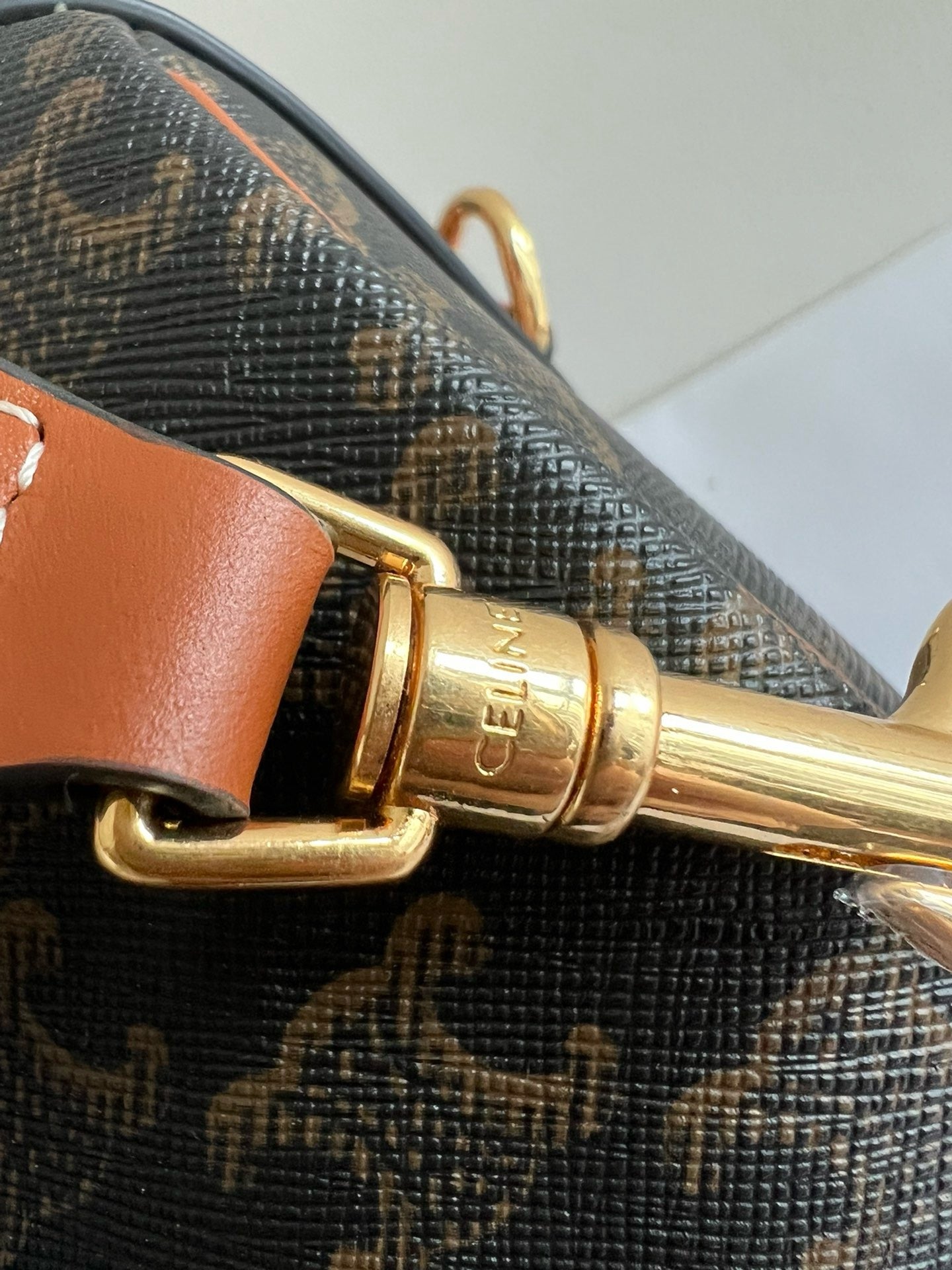 CELINE - BOSTON IN TRIOMPHE CANVAS AND CALFSKIN