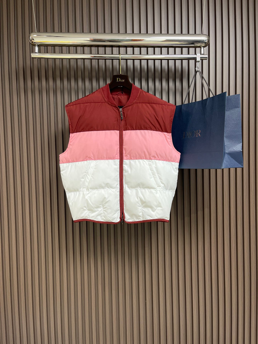 DIOR - Dior and Lewis Hamilton Puffer Jacket with Removable Sleeves