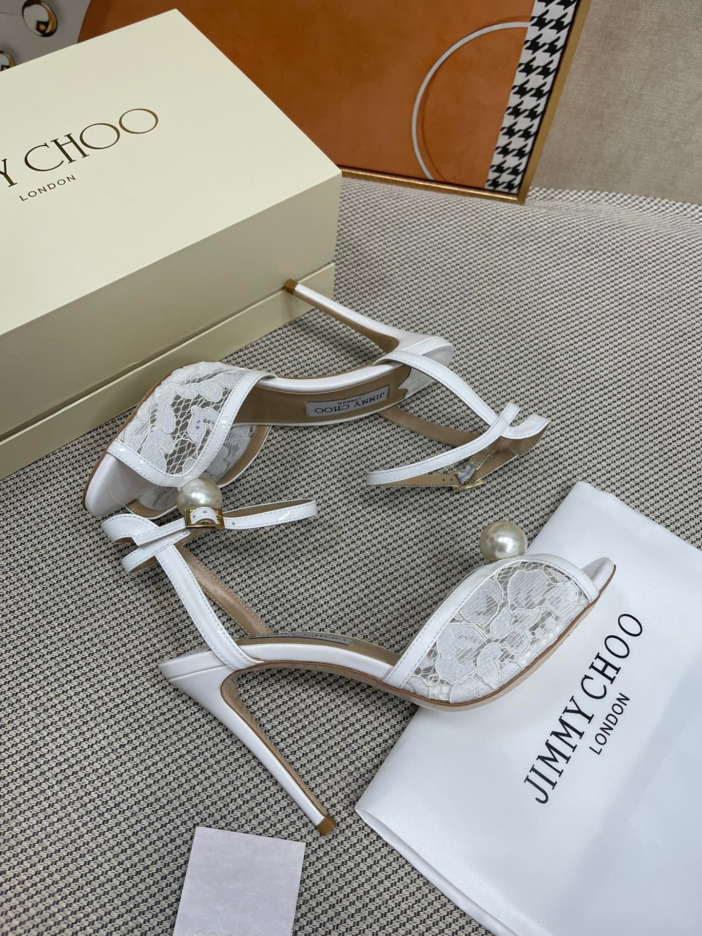 JIMMY CHOO - Ivory Floral Lace Sandals with Pearl