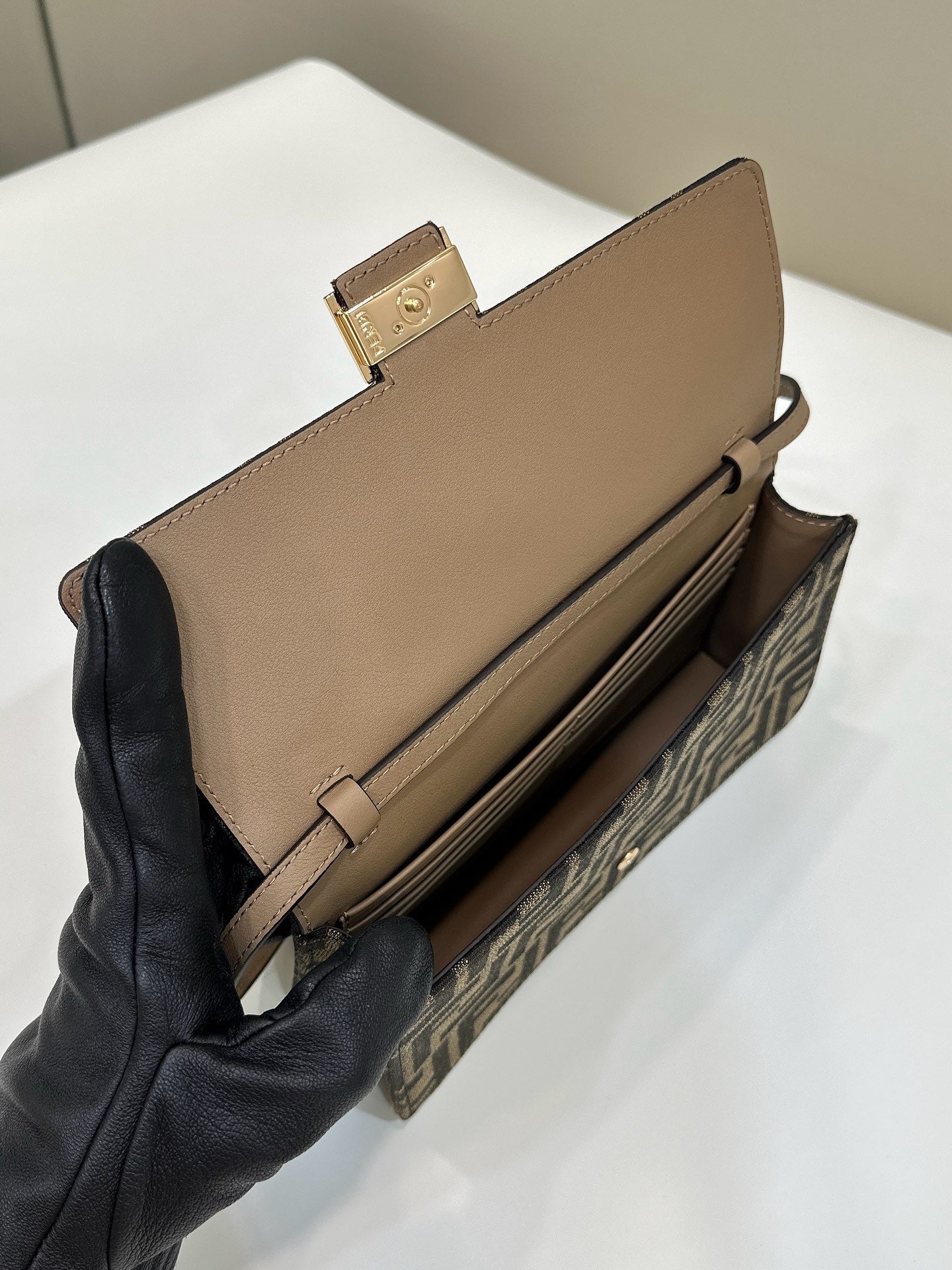 FENDI - Baguette  Bag