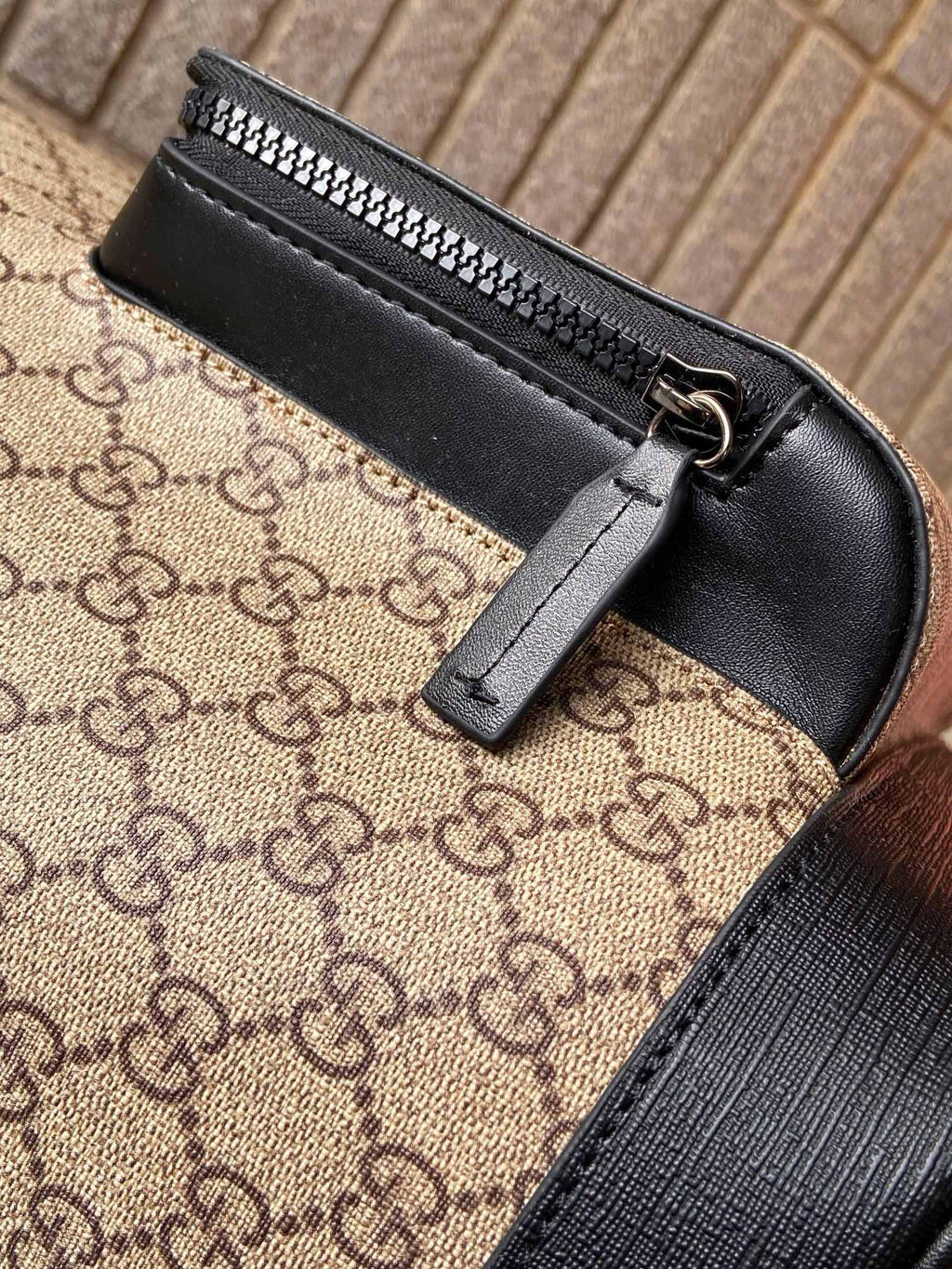 GUCCI - GG Supreme Monogram Medium Backpack