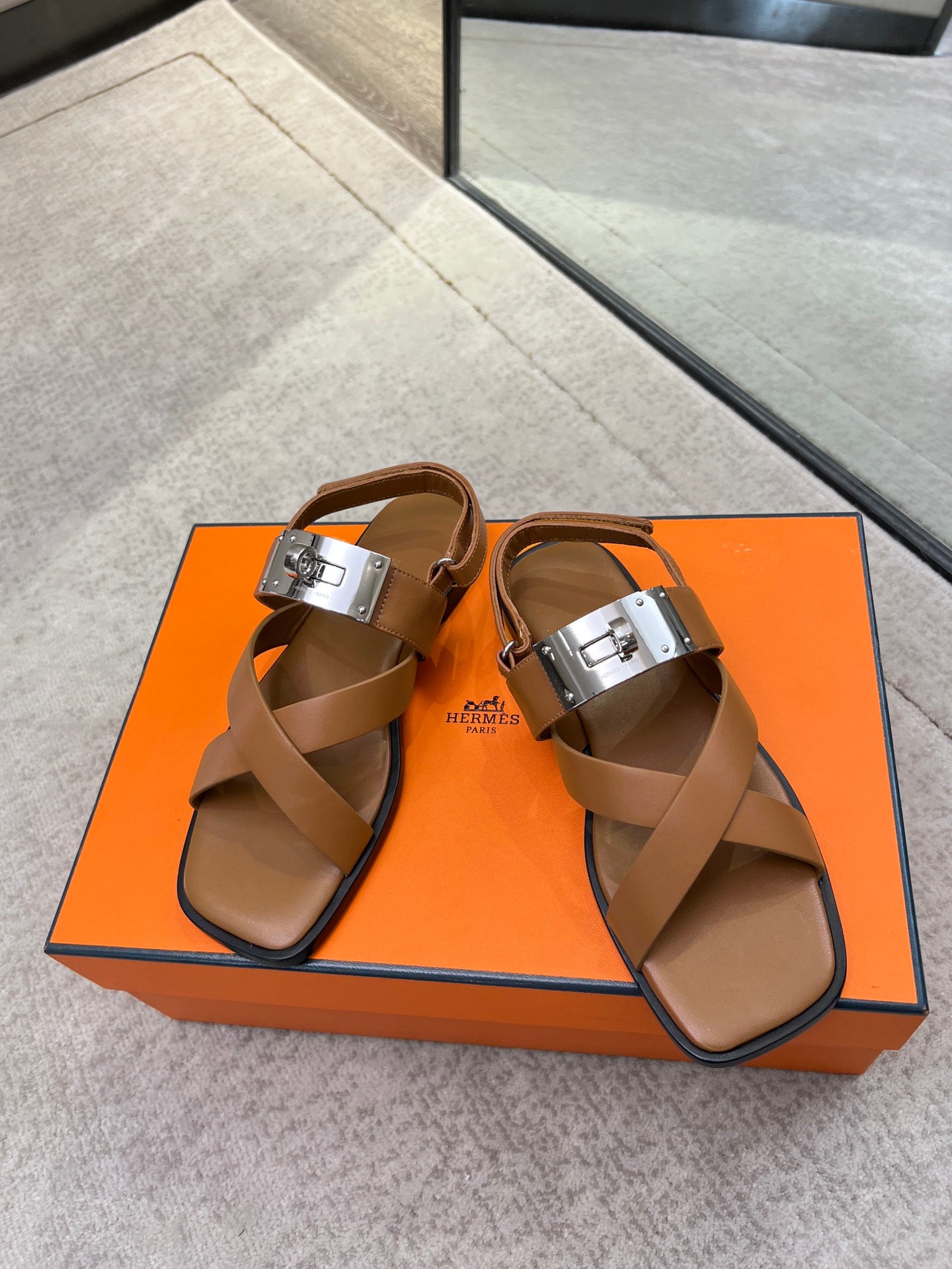 HERMES- Ines sandal